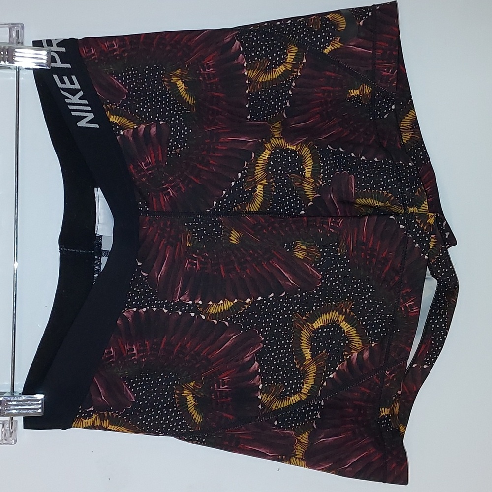 Nike Pro Women's Bike Shorts - Black and Red